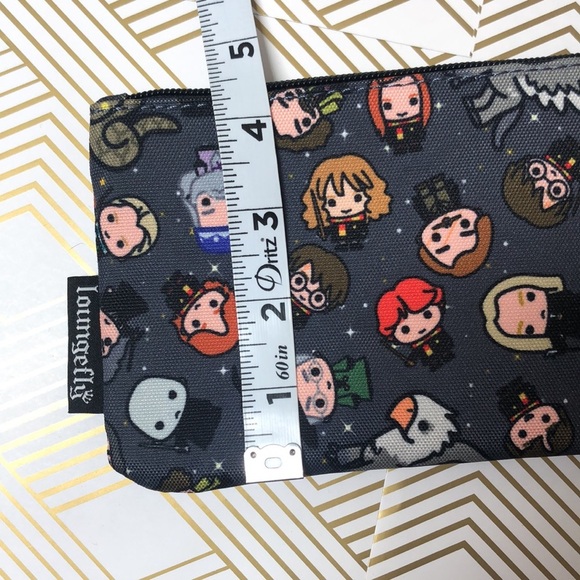 Loungefly Harry Potter make up bag - Picture 9 of 9